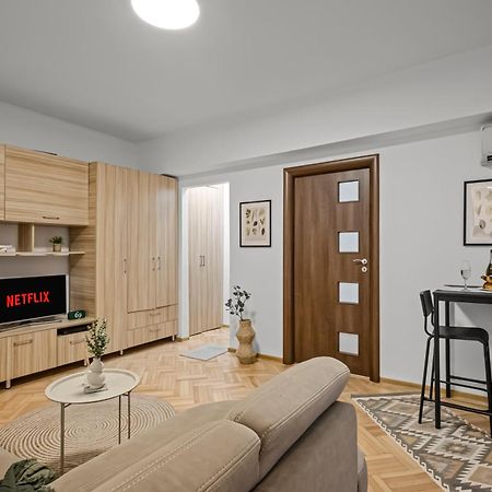 Earthy Escape - Central Apt With Balcony Bukurešť Exteriér fotografie